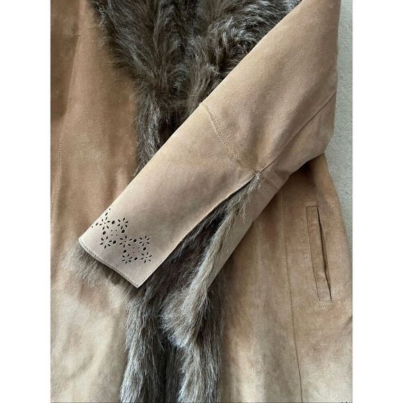 Fabulous genuine suede coat - Picture 3 of 4